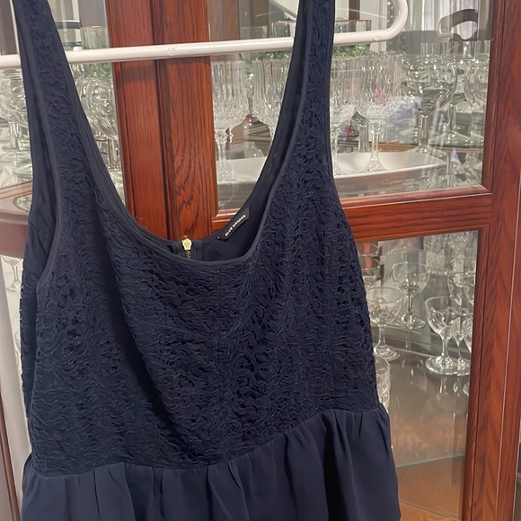 Dress used good as new - Picture 5 of 5